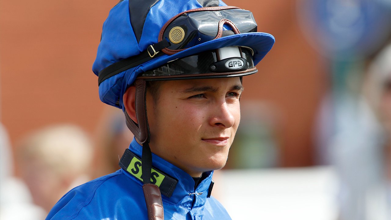 Who Wins The Champion Apprentice Jockeys' Title? - Great British Racing