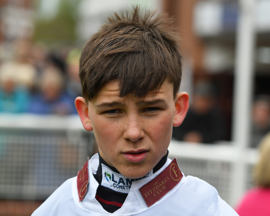 The Apprentice Jockey: Trodmore Hunt Races